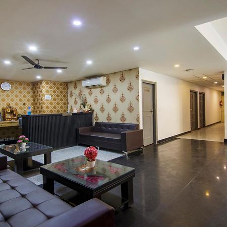 Treebo Noida Express Hotel Buitenkant foto