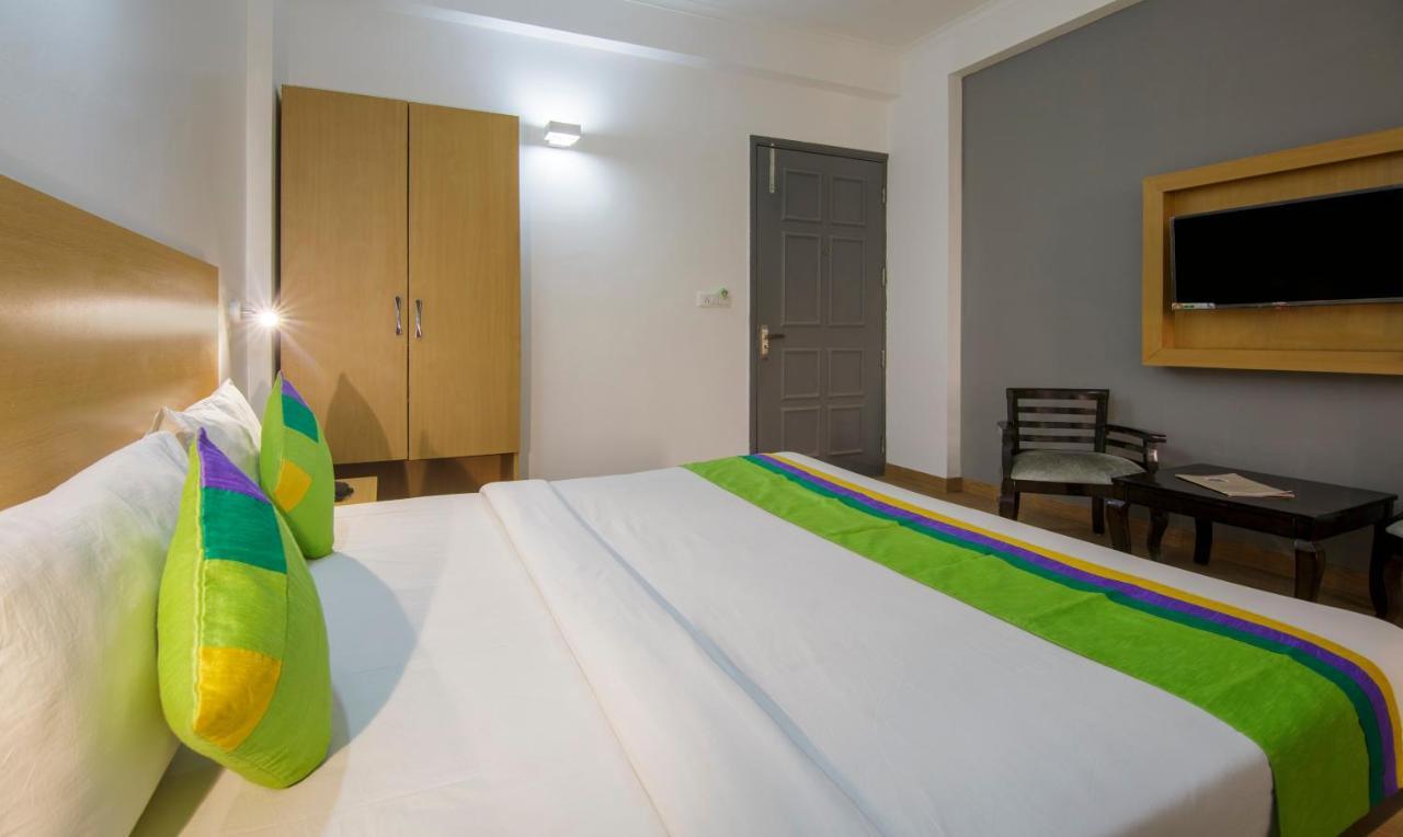 Treebo Noida Express Hotel Buitenkant foto