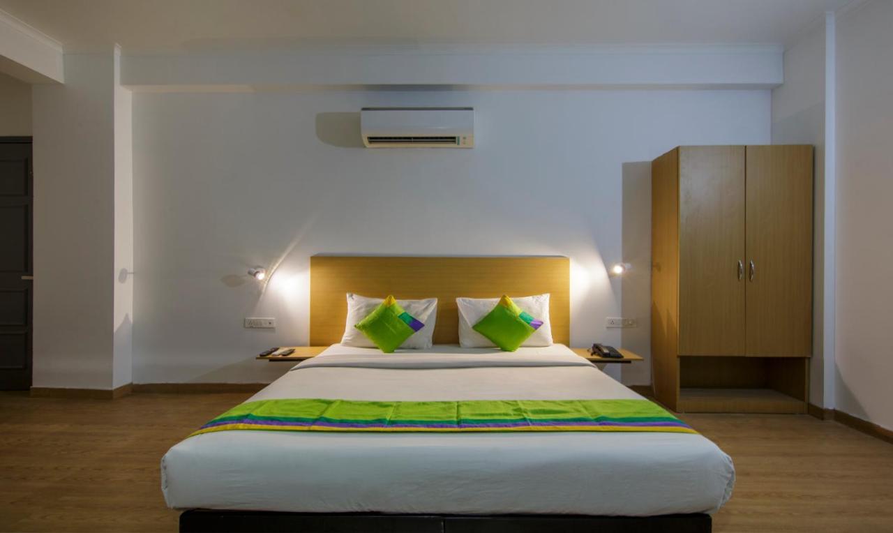 Treebo Noida Express Hotel Buitenkant foto