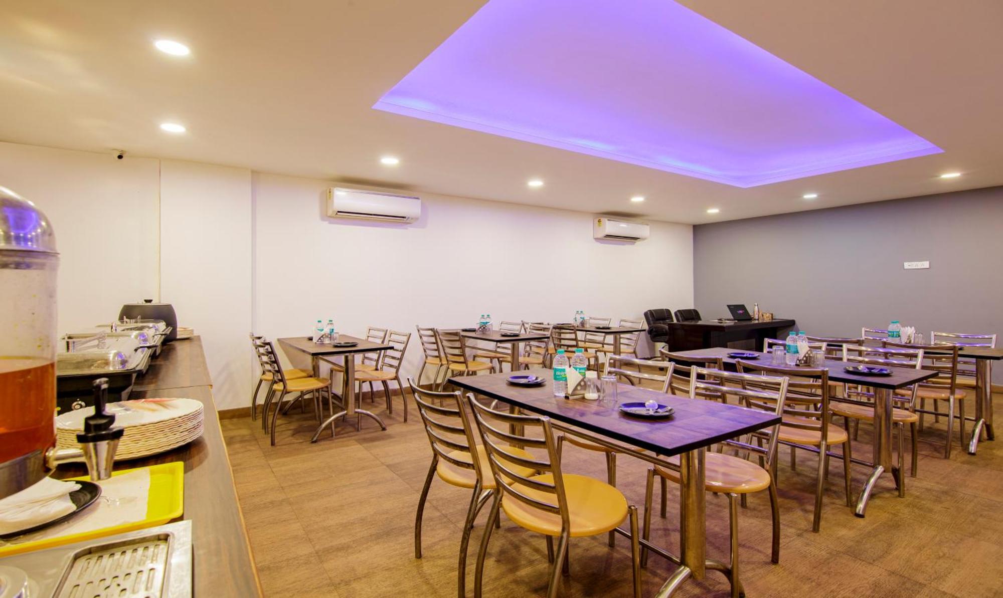 Treebo Noida Express Hotel Buitenkant foto